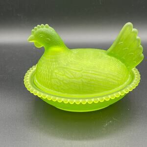 Vtg. Indiana Glass Satin Lime Green Nesting Hen Chicken Candy Dish